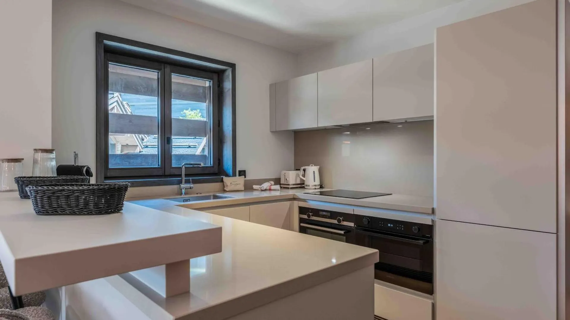Duplex moderne proche pistes avec parking à Courchevel - FR-1-562-87 Lägenhet